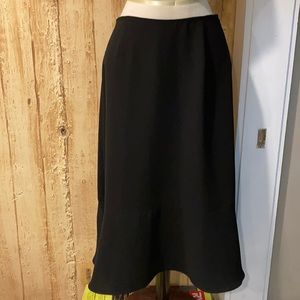Liz Claiborne black skirt size 4